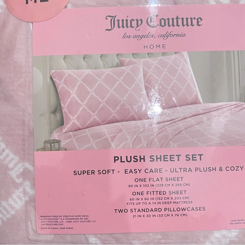 Juicy Couture Queen Plush Sheet Set‎ Pink Logo Trellis Ultra Soft 4 Piece NEW
